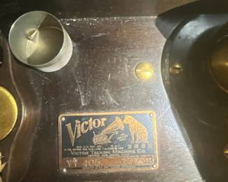 Victor Victrola 405 Console Phonograph