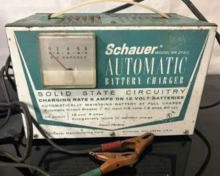 Schauer Model BR 212C Automatic 12V Battery Charger Antique W/ Spark Plugs