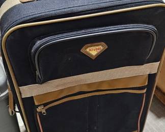 Softside Rolling Suitcase - Estate Sales Warehouse (GR)