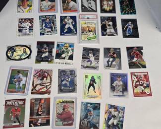 29 Sports Cards - Graded 1980 Ozzie Smith + Rookies incl. Gibbs