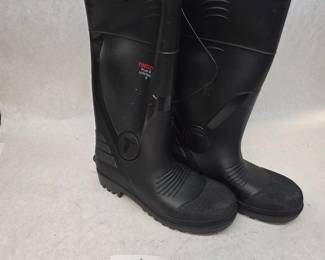 New in Box Pair of Tingley Pilot G2 Women's Size 8 Muck Boots