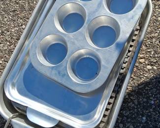 Collection of Vintage and Modern Kitchenware