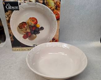 Vintage Gibson "Fruit" 14" Ceramic Serving Bowl