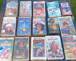15 VHS Tapes - Disney, Warner Bros & More