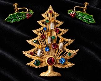 Vintage Brooks Rhinestone Christmas Tree Brooch & Holly Earrings