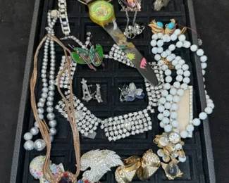 Vintage & Other Costume Jewelry Pieces