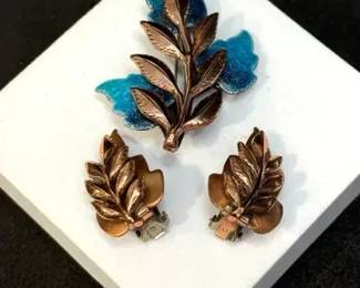 Vintage & Other Costume Jewelry Pieces