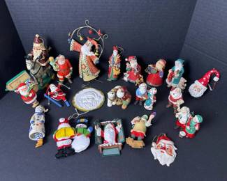 277 christmassantaornamentsinfolkartst