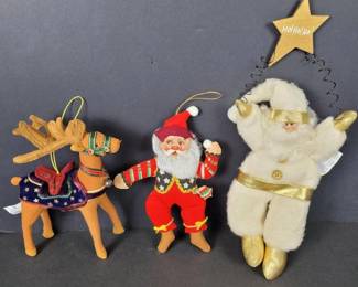 064 applausesantaandreindeerplushchrist