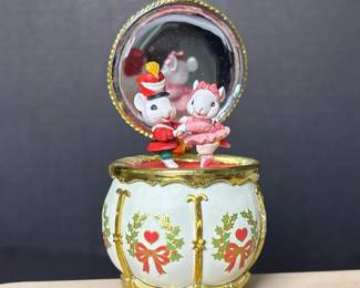 176 gilmoredesigns1994nutcrackersuitemo