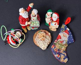 272 assortedsantaclauschristmasornaments