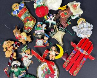 285 assortedvintagechristmasornaments