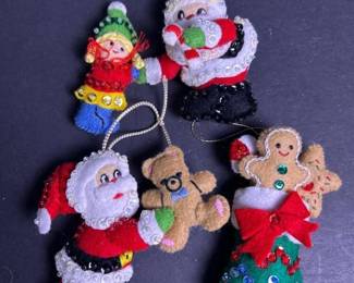 194 handmadefeltchristmasornamentswiths
