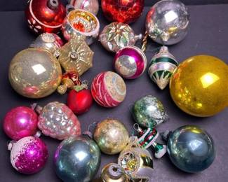 047 vintageglasschristmasornaments