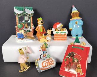 077 assortedenescobearandholidayfigurin
