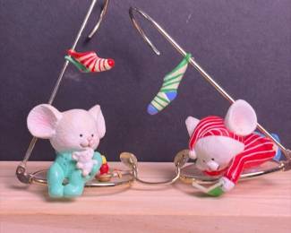 036 mousechristmasornamentglassesbyfitz