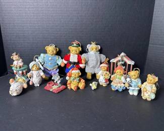 258 assortedboydsbearsenescofigurinesan