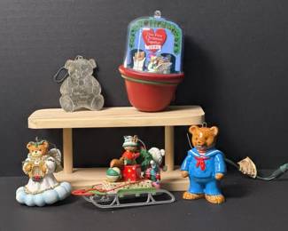 126 assortedchristmasbearornamentsandli