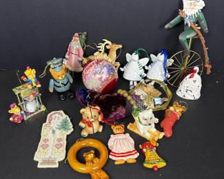 298 vintagechristmasornamentsfigurines