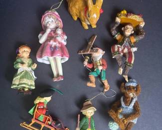 117 vintagechristmasfigurineassortmentha