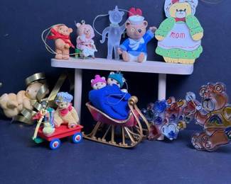032 assortedbearthemedchristmasornament