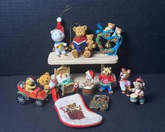 133 assortedchristmasbearornamentsandfi