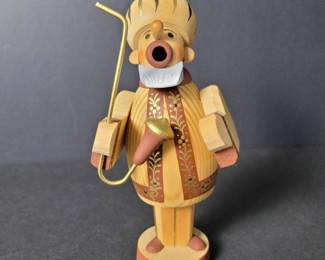 211 woodensmokerfigurinewithturbanandb