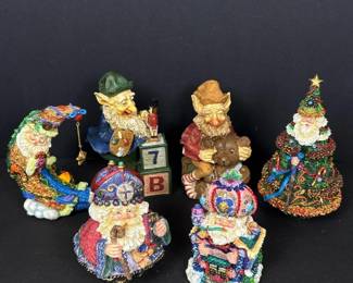 300 crinkleclaussantaelffigurines
