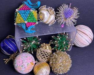 199 assortedhandmadevintagebeadedchristm