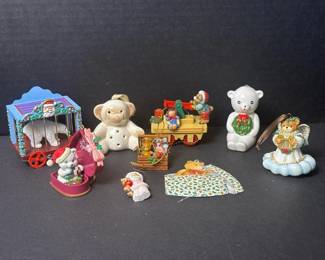 121 assortedchristmasbearandholidayanim