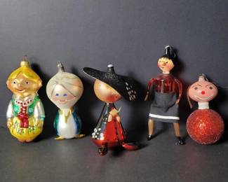 218 vintageglassfiguralornamentsinfolk