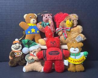 137 plushchristmasandcharacterbearornam
