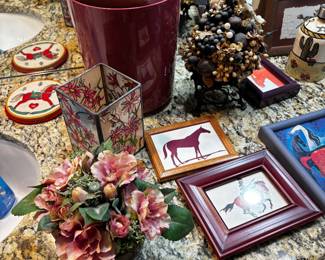 Red Horse Decor