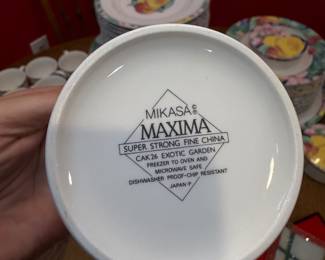 Mikasa Maxima Exotic Garden CAK 26 Set