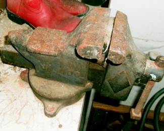 LITTLETOWN 400 VISE