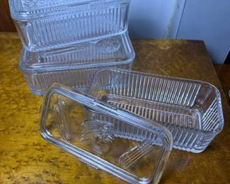 067 pressedglassrefrigeratordisheswithv