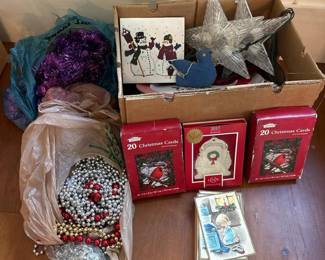 222 assortedvintageandmodernchristmasde
