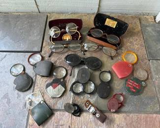 282 vintagefoldingmagnifiersandeyeglasse