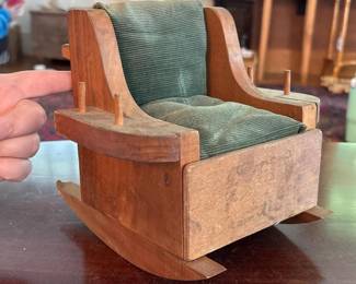 174 vintagewoodenrockingchairpincushion