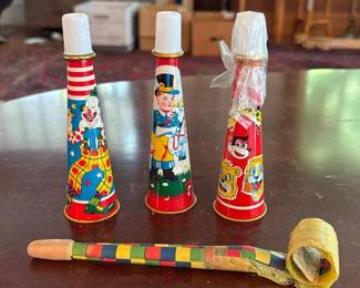 170 vintagechildrenspartynoisemakers