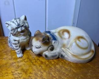 065 whimsicalcatfigurines