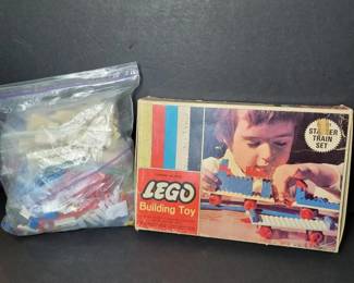 100 vintagelegobuildingtoystartertrain