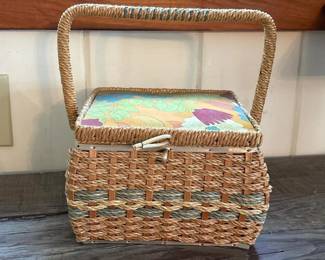 210 wovensewingbasketwithfloralfabricl