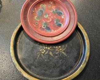 331 decorativewoodenplateandpaintedtray