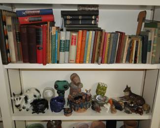 Books and many animal smalls