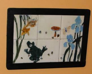 Frog tile art