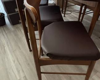 MidCentury Modern Dining Set fourth image