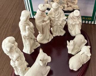 Ann Gift Collection Porcelain Nativity Set