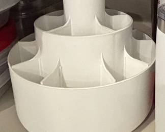 Assorted Kitchen Organization and Bakeware Collection second image