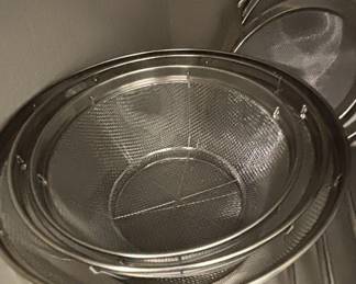 Assorted Kitchen Organization and Bakeware Collection third image